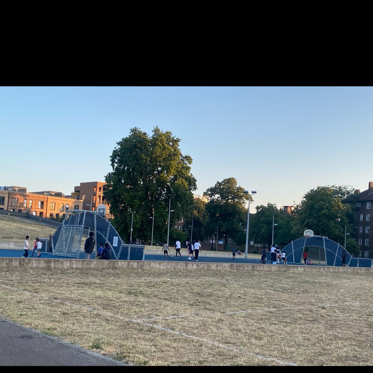Eythrone Park Court